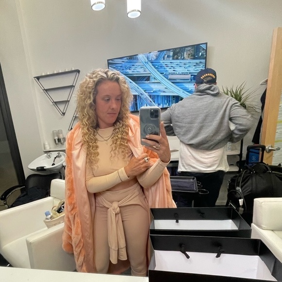 Laina Rauma full length Minky coat faux fur hooded pink salmon - Picture 3 of 16